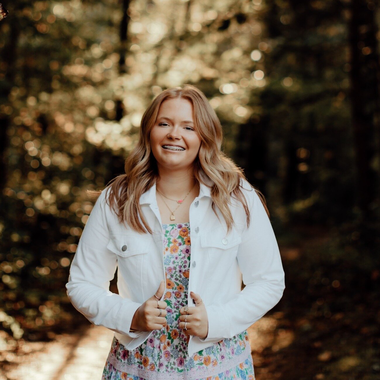 Summer break Is upon us, it's the perfect time to start preparing for your upcoming senior year. Whether you're a student or a working mother, we want to help make your senior year truly extraordinary. Keep following along for some tips to make the m